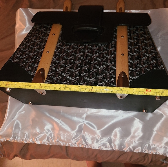 SOLD!! - Goyard Saigon MM Black Coated Canvas Satchel - Picture 4 of 9